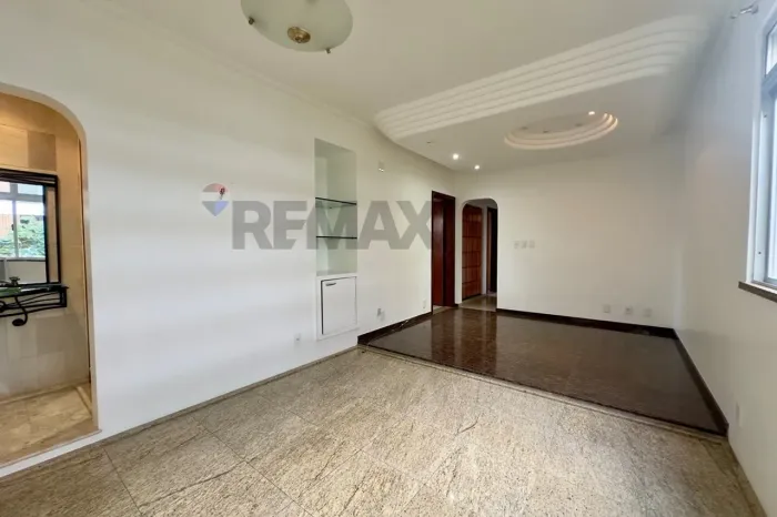 Apartamento à venda com 95 m², 3 dormitórios sendo 1 suíte, 1 vaga de garagem - R$ 450.000