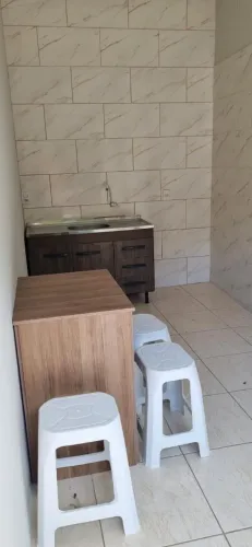Alugo kitnet - bairro Potecas Santos Saraiva
