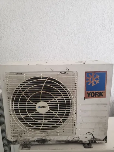 Condensadora york 9mil btu