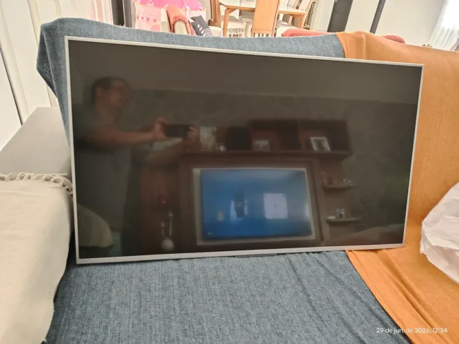 TV smart Sony Bravia 49". Modelo XBR-49X835C