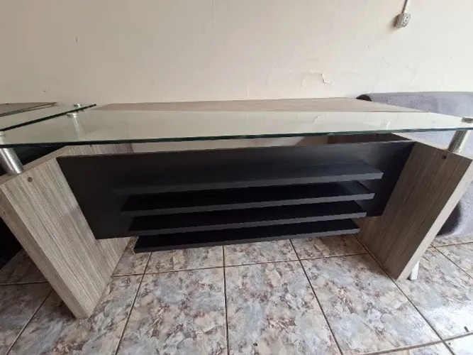 Mesa de escritório de luxo com vidro 1,50 x 0,80