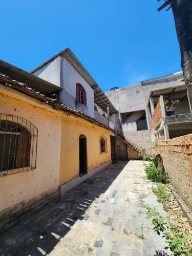 Casa de Dois Andares em Marataízes - Oportunidade Única