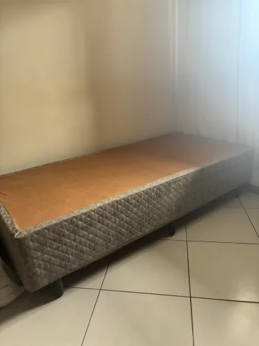 Base box solteiro