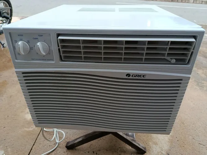 Vende-se ar condicionado ACJ.