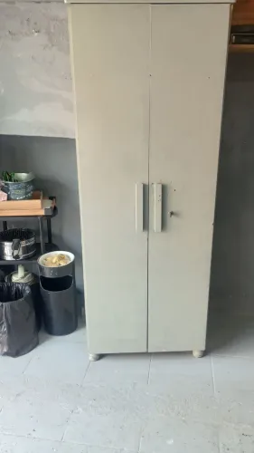 Armário multiuso