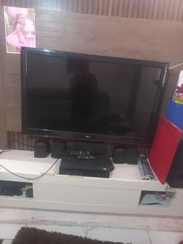 Vendo televisão tira pesca vende  falta só assistência dela arrumar 