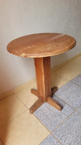 MESA BISTRÔ ALTA EM MADEIRA MACIÇA