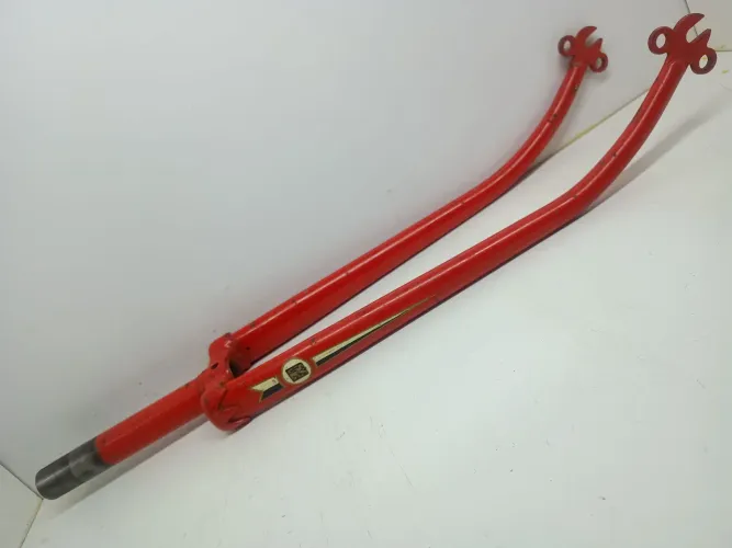 Garfo vermelho bicicleta antiga Peugeot Petit ARO 26