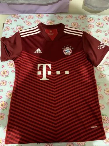Camisa de time pra sair logo ! Bayern de Munique / Manchester City / Brasil