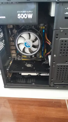Vendo ou troco rx580 jazz 8gb aceito proposta tbm