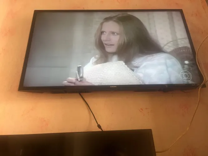 Vende-se Tv Smart Samsung 40 polegadas