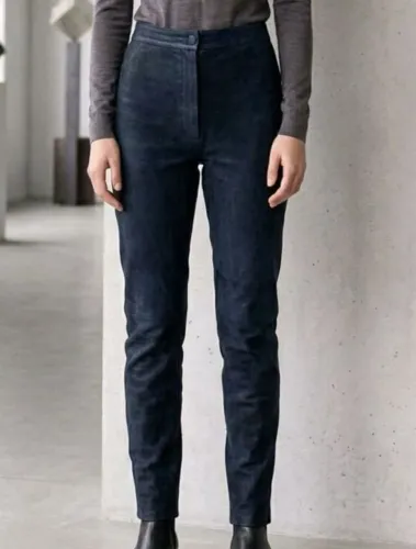 Calça em couro