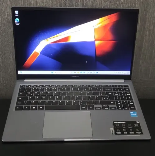 Notebook Samsung Core i3 13ª Geração 8GB RAM