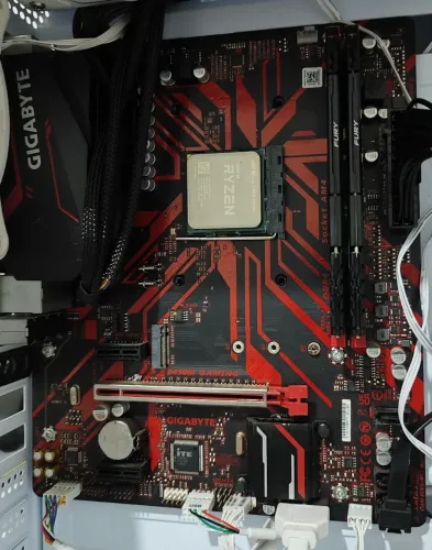 KIT RYZEN 5 5600 ACEITO TROCAS 