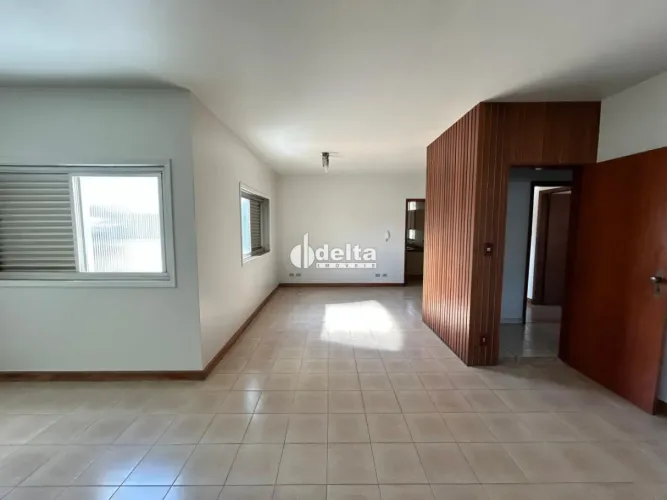 Apartamento com 3 quartos sendo 1 suíte disponível para locação no bairro Saraiva em Uberl
