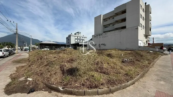 Terreno a venda, 378m², Nova Palhoça - Palhoça - SC