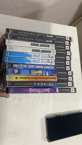 Jogos de ps2 lacrados, são 8 jogos de ps2