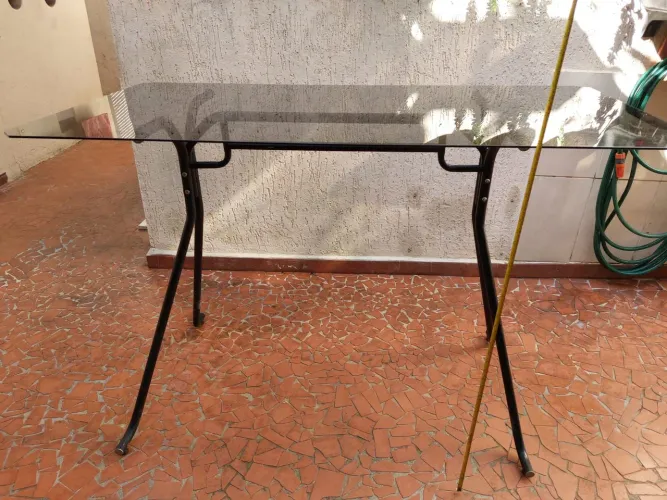 Mesa expositora (duas)