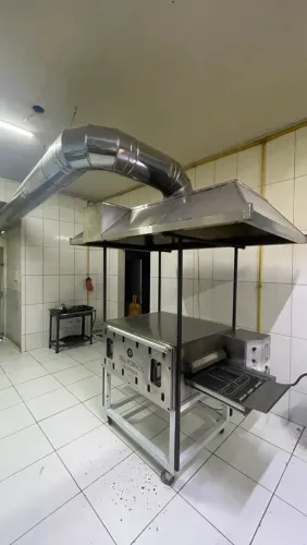 Forno esteira a gás