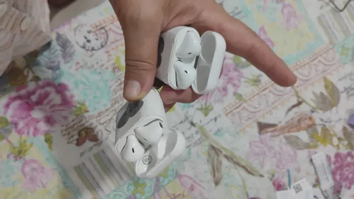 Desapego de Fones de ouvido (2 por 30,00)