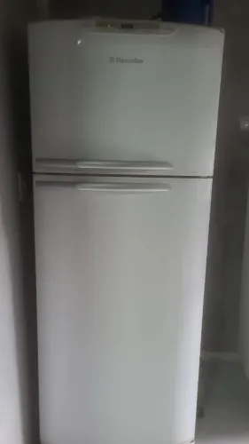 Geladeira  1000 reais com entrega 