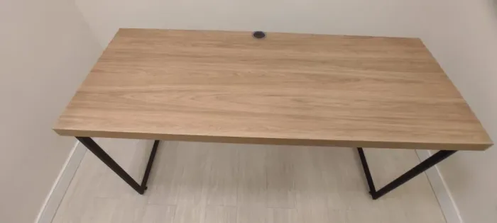 Mesa Escritório MDF - Base Metálica