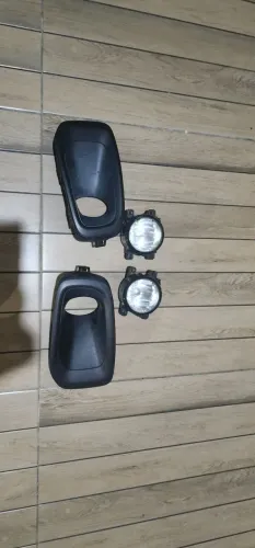 Farol de milha, grade e acabamento renegade