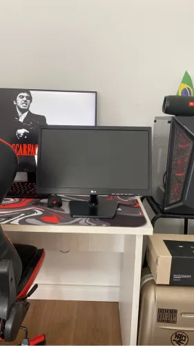 Monitor LG 21? Semi-novo