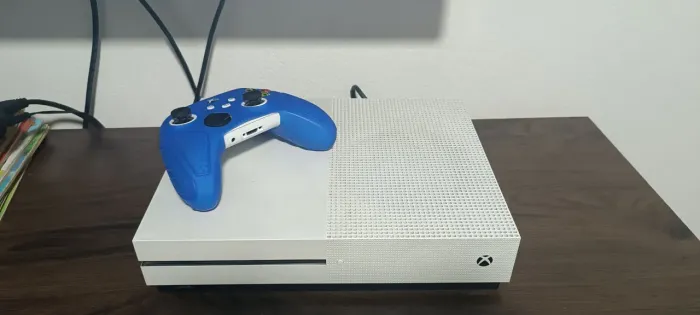 Xbox One S Com Jogos E Headset Com Teclado Mecânico