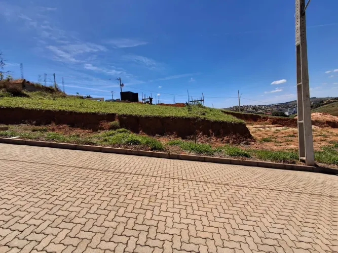 Lote em condomínio
