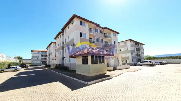 Apto 2Q lado da sombra no Resi. Clara Nunes | Qd. 405N, confira!!!