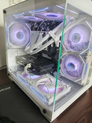 PC Gamer Ryzen 7 5700X + RTX 5060 8GB Só CPU/Gabinete