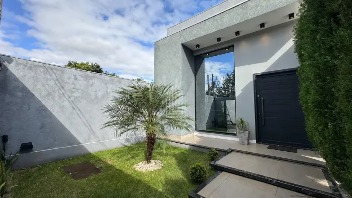 Casa Moderna à venda no bairro Cognópolis em Foz do Iguaçu/PR