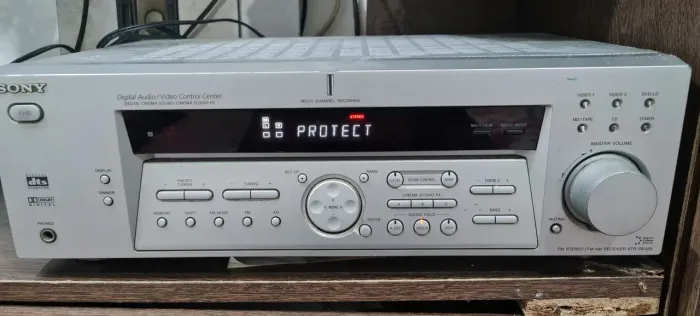 Vendo um aparelho da Sony Recever STR-DE 485
