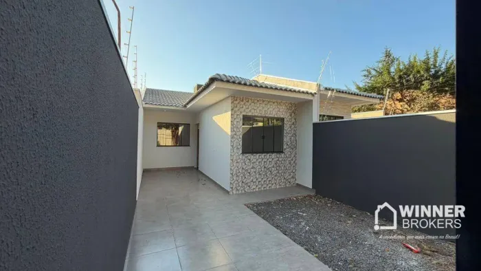 Casa à venda, 69 m² por R$ 283.500,00 - Jardim Universal - Sarandi/PR