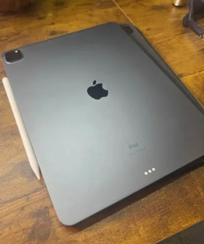 IPAD PRO 5º geração 12,9 polegadas 512GB