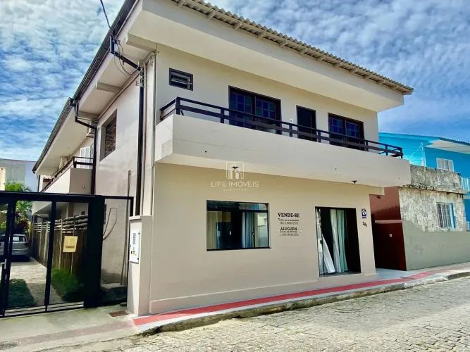 Pousada à Venda no Centro de Garopaba 1 Quadra da Praia com Estrutura Completa