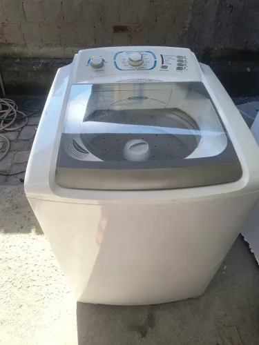 Vendo máquina de lavar Eletrolux 12 kg.