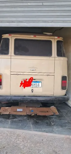 Volkswagen Kombi Standard/ Luxo/ Serie Prata 1988