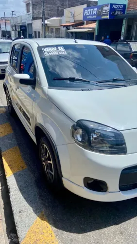 Fiat Uno Sporting 1.4 EVO Fire Flex 8V 4P 2012