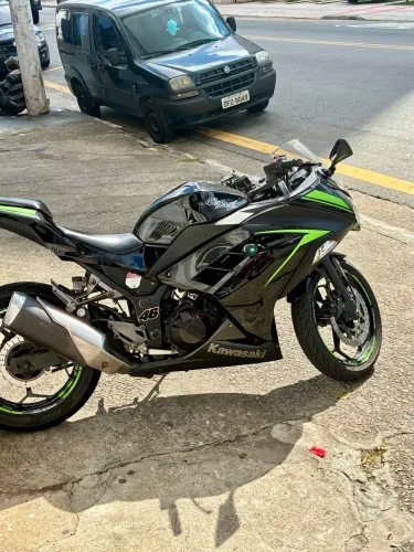 Kawasaki Ninja 300 2013 RS15.000,00