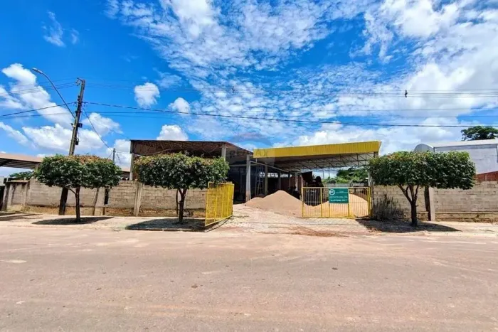 BARRACÃO INDUSTRIAL DISTRITO VILA OPERÁRIA