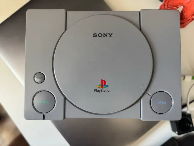 Vendo ps1 com placa pu18 