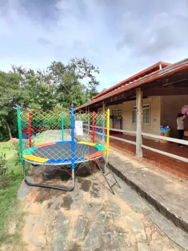 Vende-se ou troca cama elástica 3,05 mts