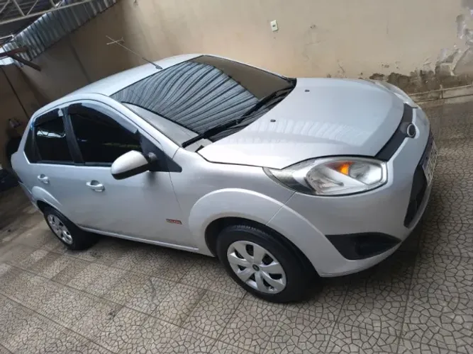 Ford Fiesta Sed. 1.6 8V Flex 4P 2013