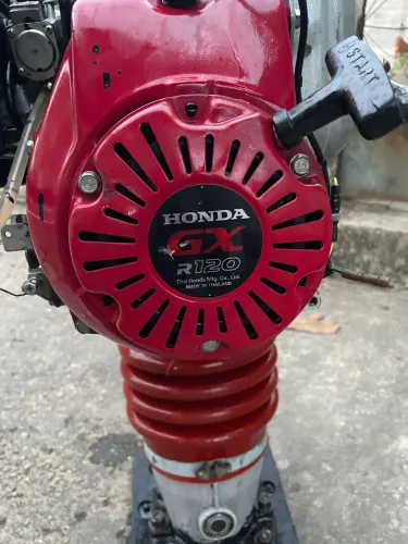 Vendo um compactador de solo em perfeito estado