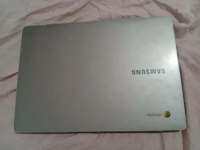 Vende-se cromebook Samsung usado em ótimas condições