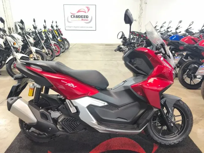 HONDA ADV 160 2026 VERMELHA