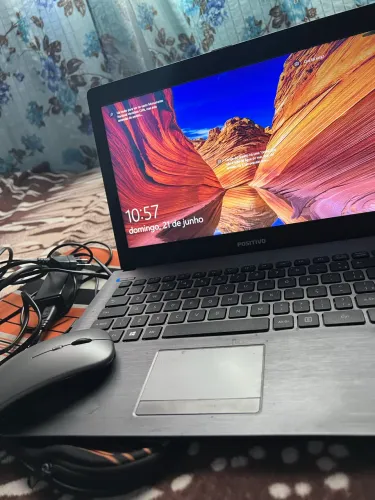 Notebook Positivo
