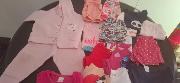 Lote Roupas bebe menina tamanho P M acompanha almofada amamentação
